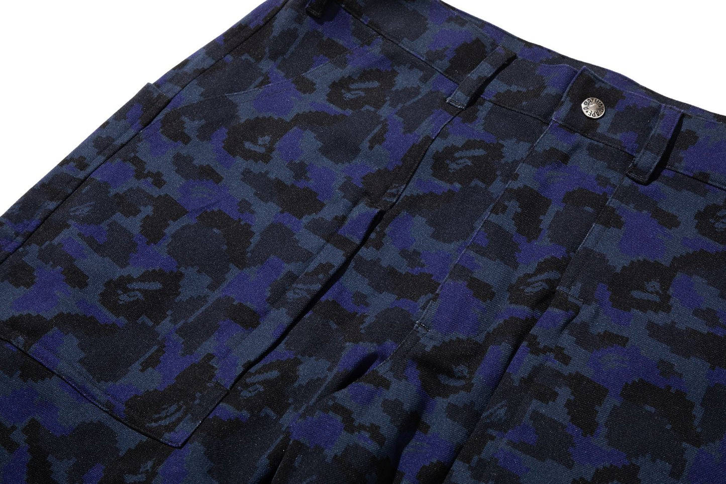 BAPE 【 BAPE BY KAZUKI KURAISHI 】PIXELATE CAMO TACTICAL PANTS