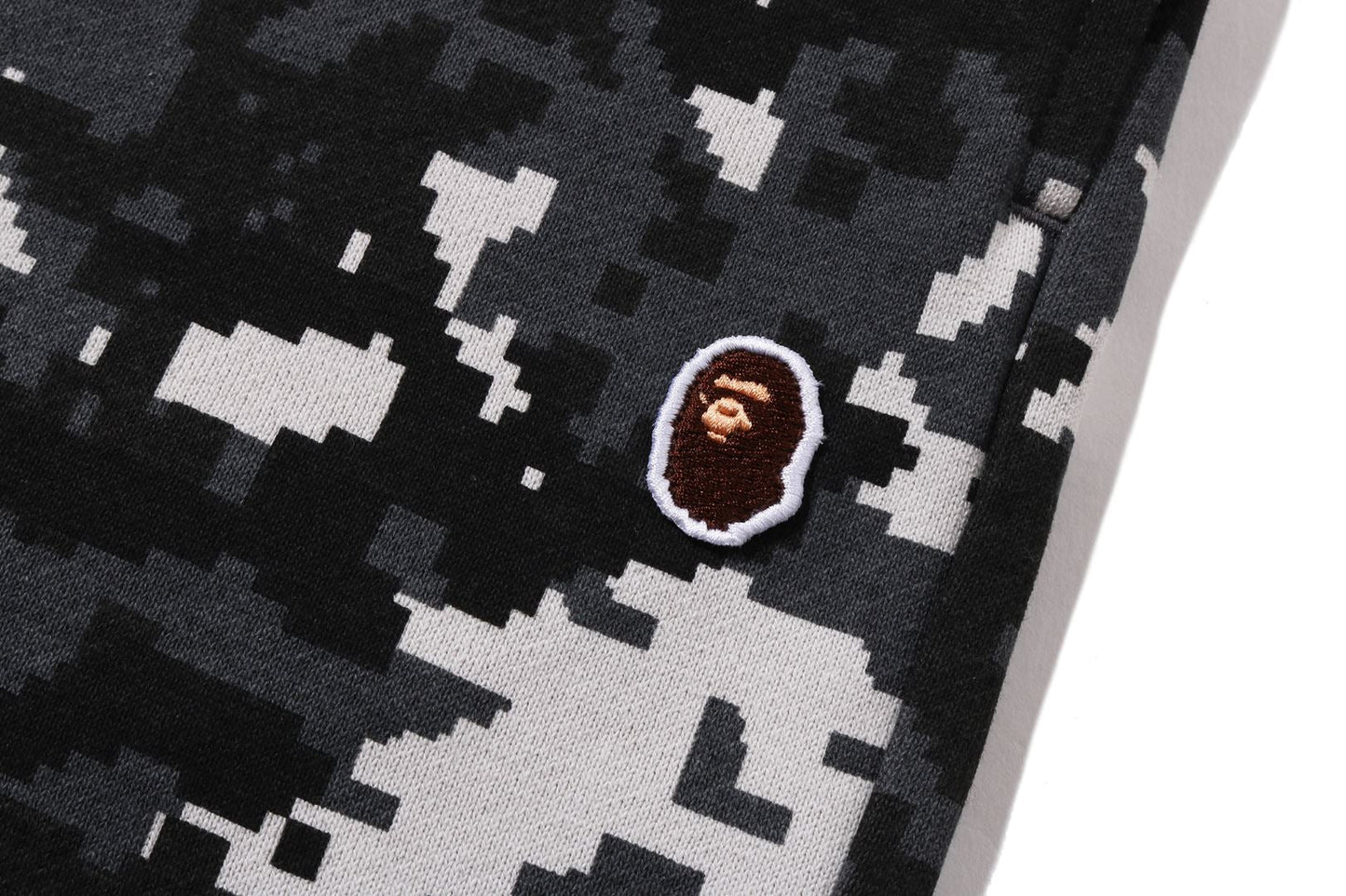 BAPE MULTI PIXEL CAMO 寬腿運動褲