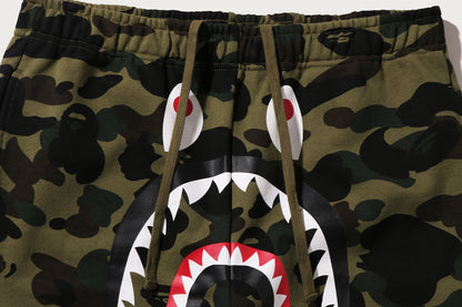 BAPE 1ST CAMO SHARK 運動褲