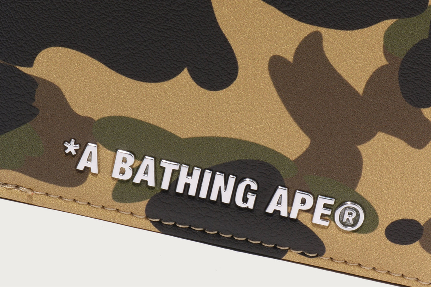BAPE 1ST CAMO MINI WALLET