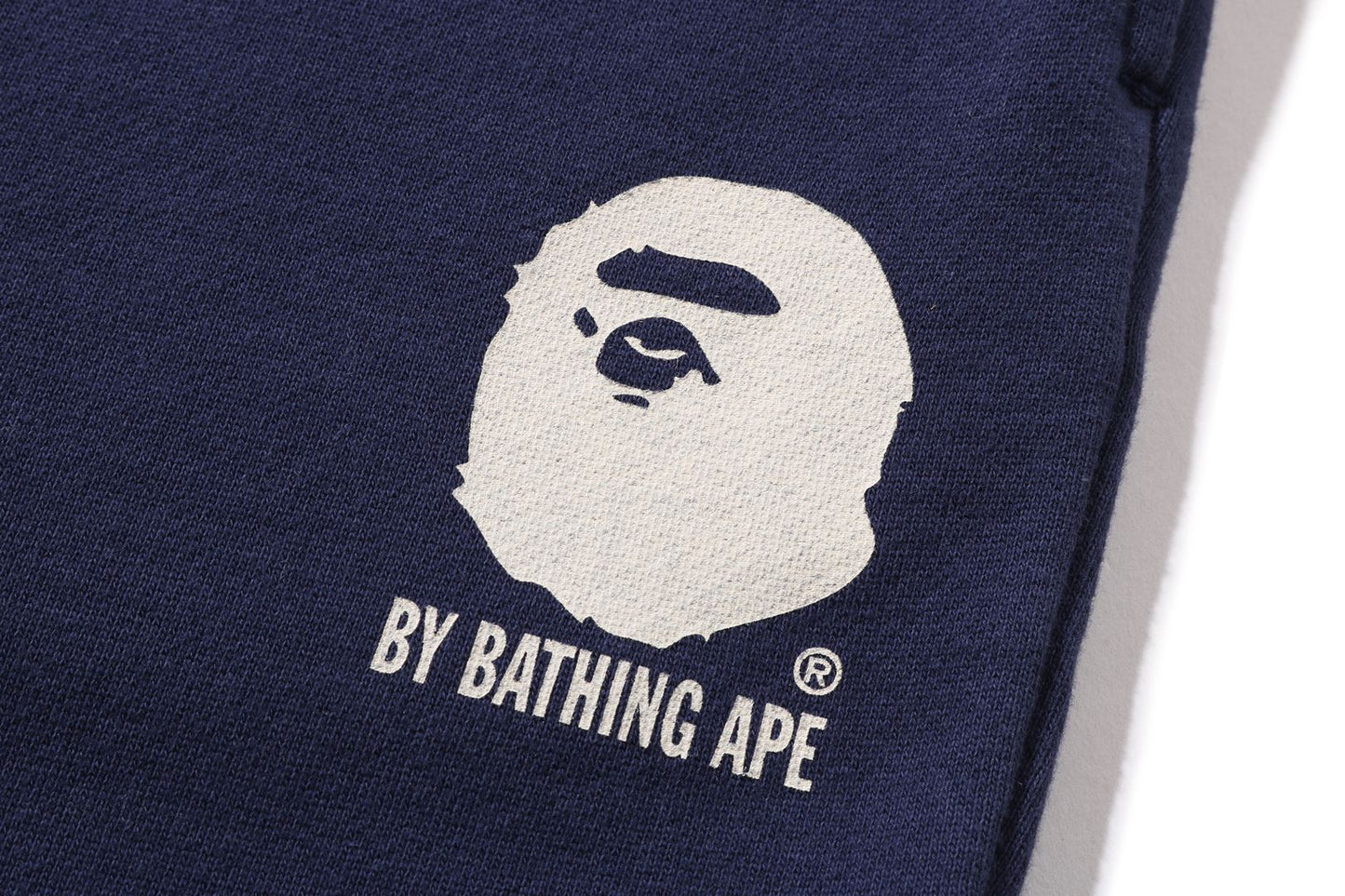 BAPE 流行品牌運動短褲