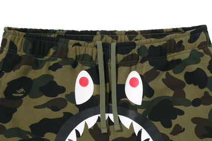 BAPE 1ST CAMO SHARK 短版運動褲