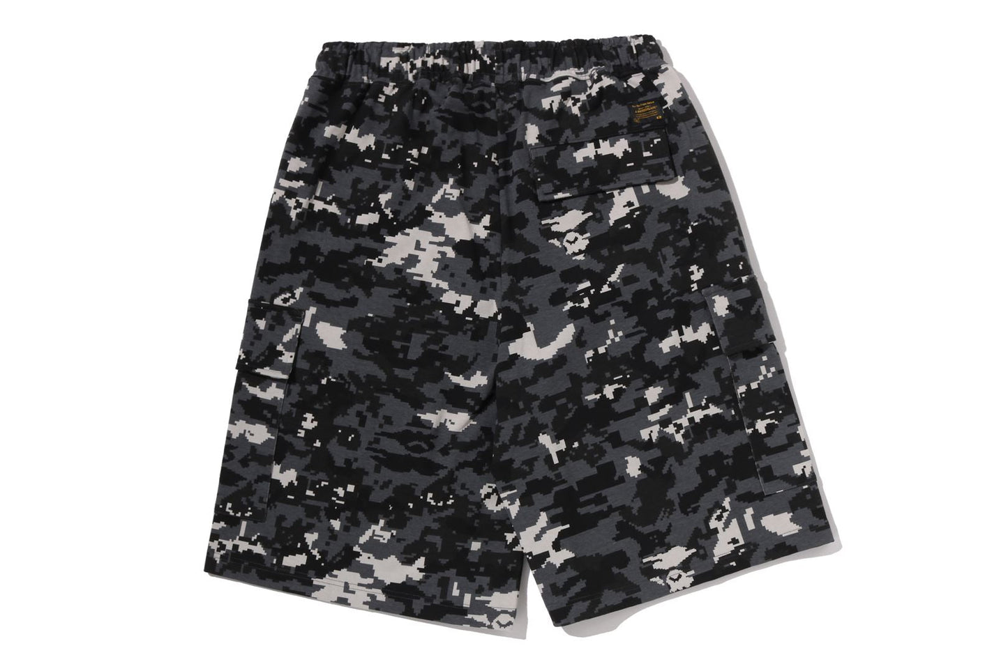 BAPE MULTI PIXEL CAMO BAPE STA LOGO 寬鬆版迷彩短褲
