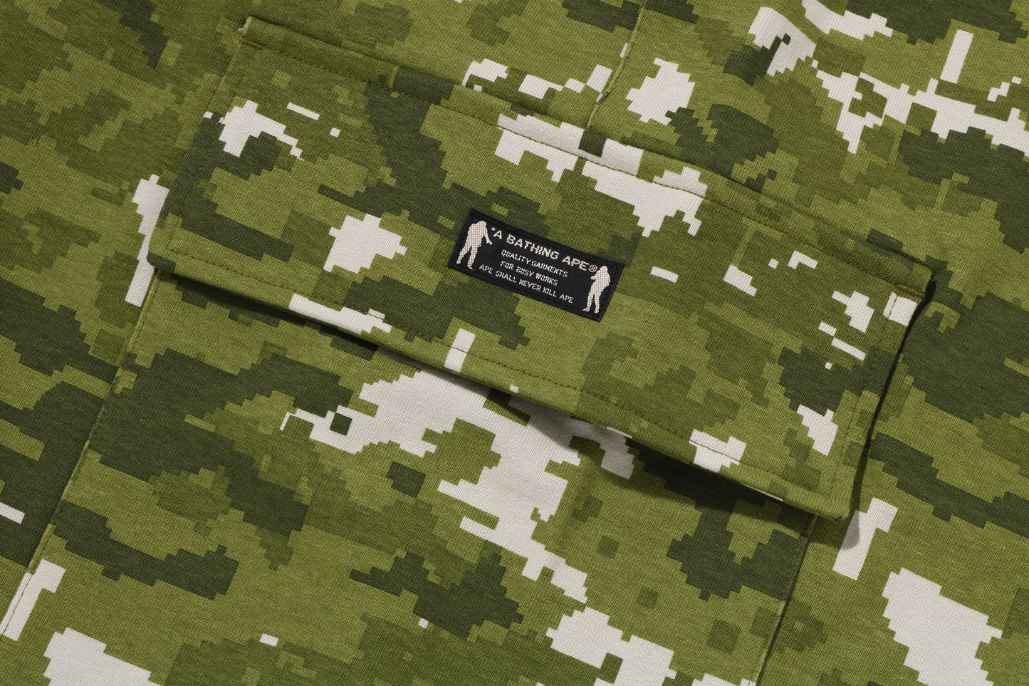 BAPE MULTI PIXEL CAMO BAPE STA LOGO 寬鬆版迷彩短褲