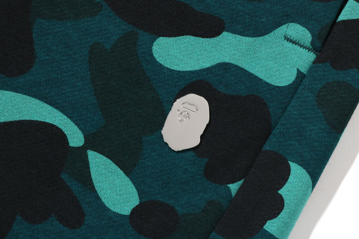 BAPE 彩色迷彩金屬猿頭鬆身短褲