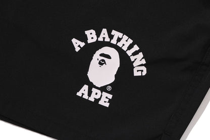 BAPE 大學風格寬鬆版海灘短褲