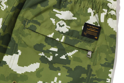 BAPE MULTI PIXEL CAMO 放鬆版海灘短褲