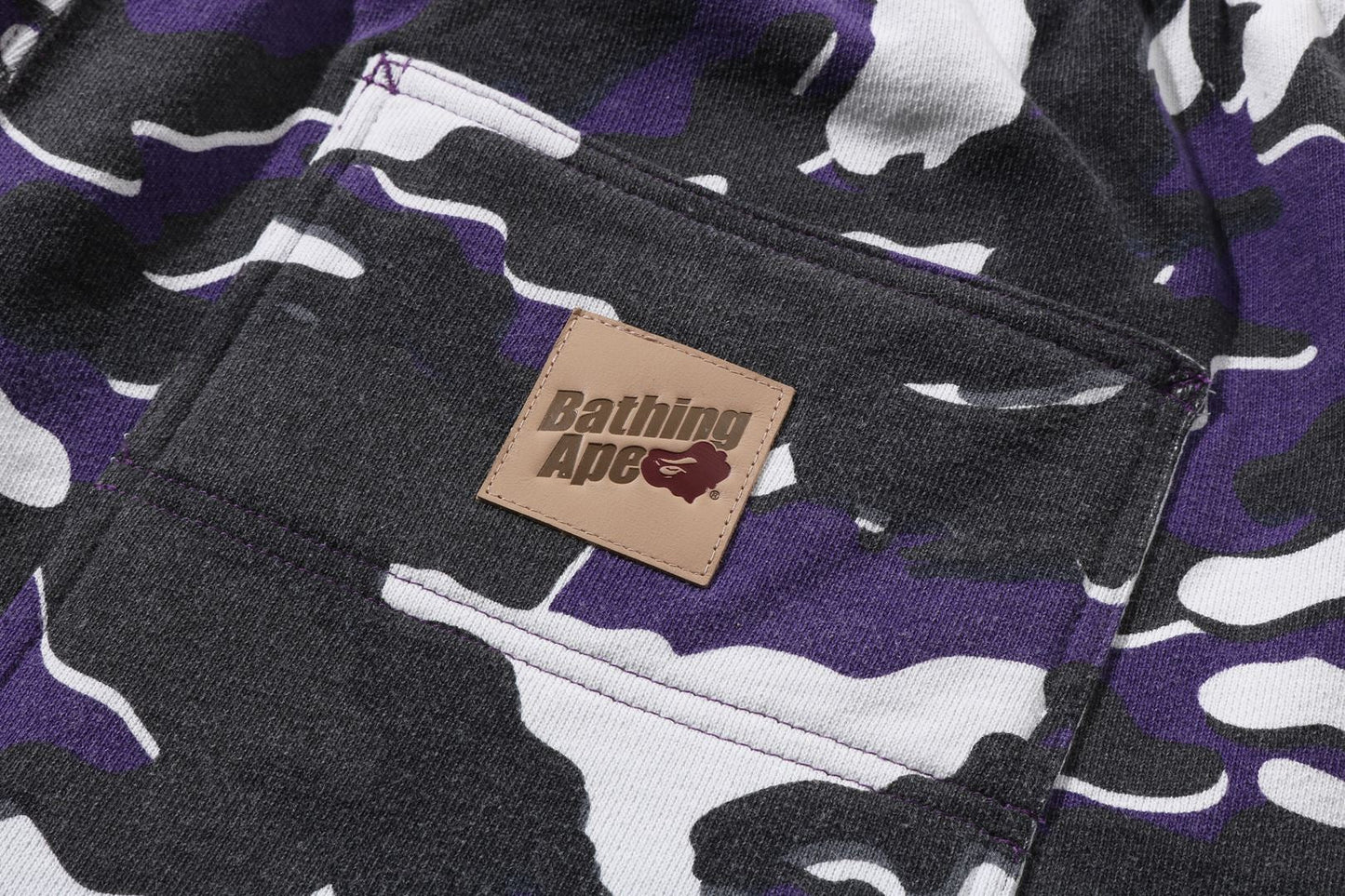 BAPE GLITCH WOODLAND CAMO 雙膝放鬆版運動短褲
