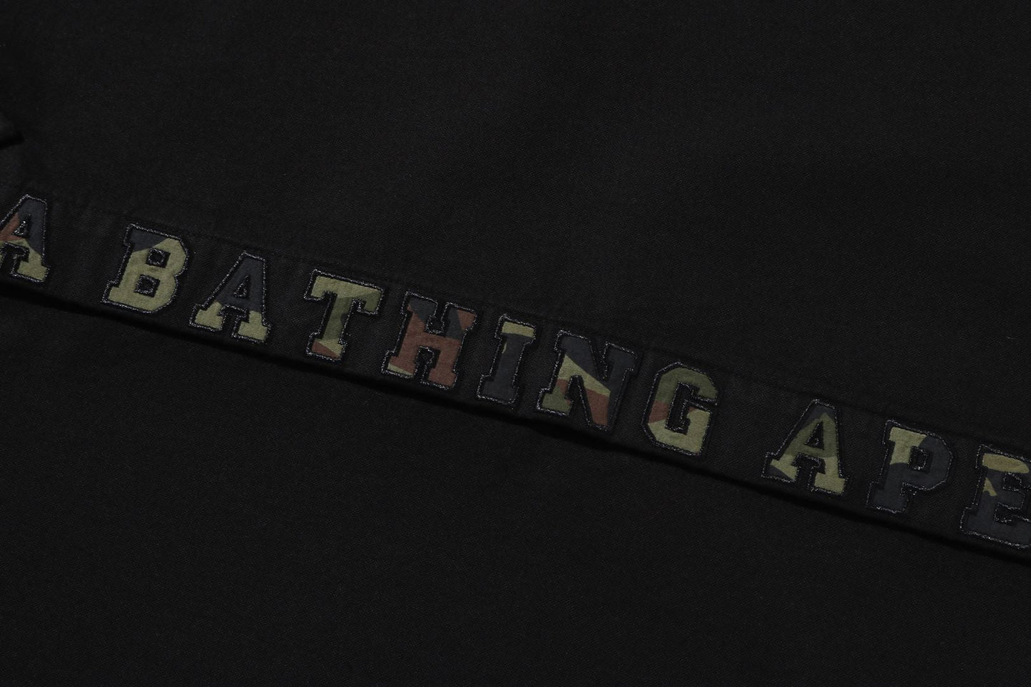 BAPE 1ST CAMO 應用刺繡牛津短袖襯衫