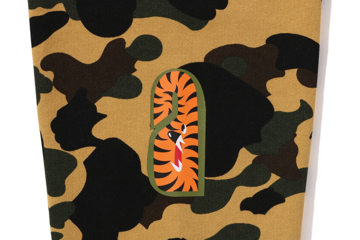 BAPE 1ST CAMO SHARK CREWNECK