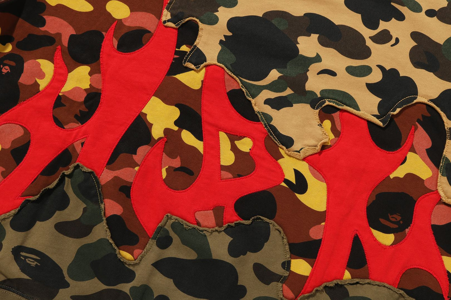 BAPE 1ST CAMO 升級再利用寬鬆版圓領運動衫