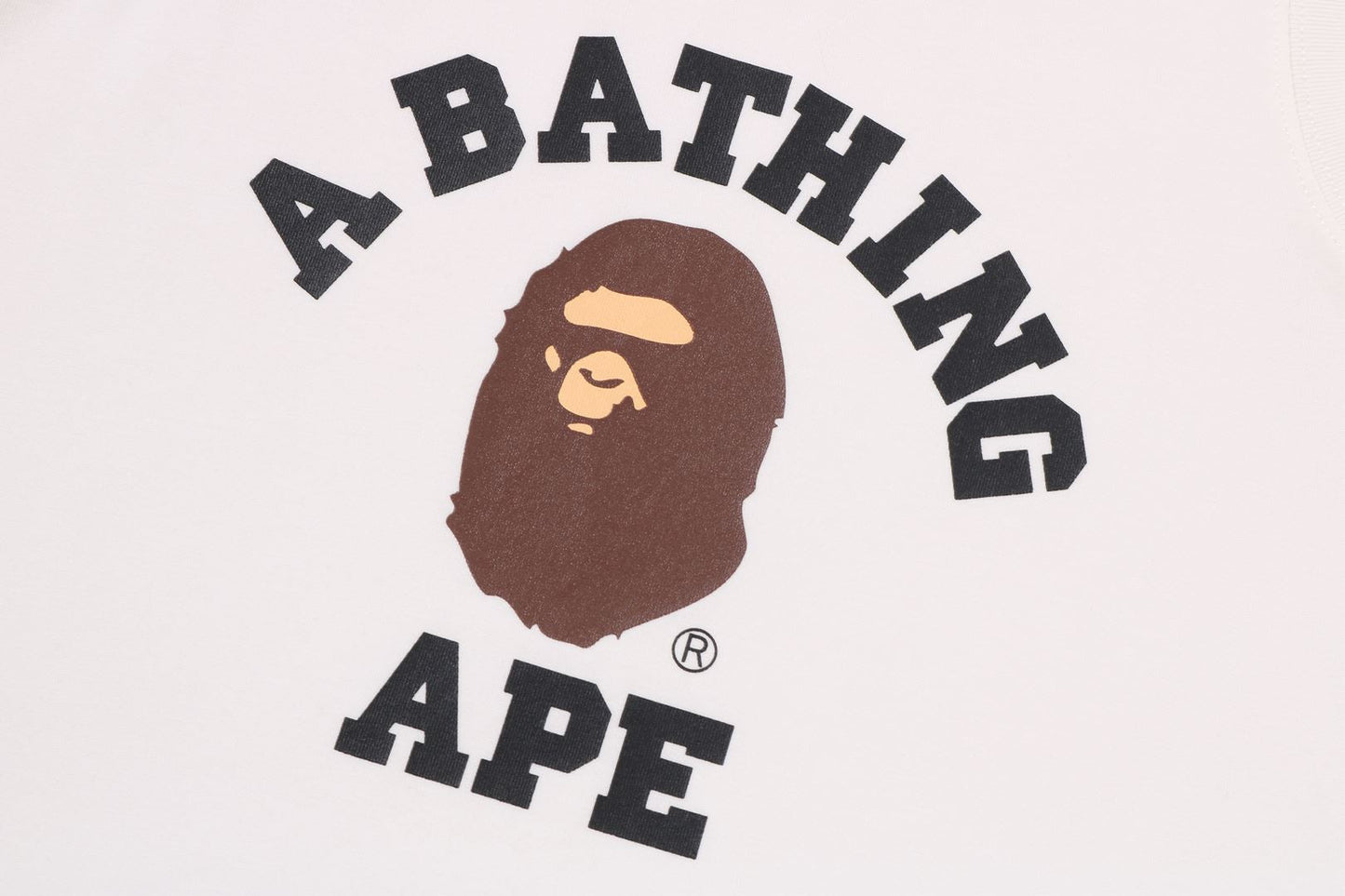 BAPE 大學風背心