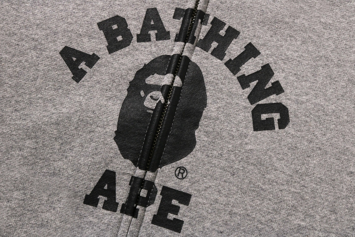 BAPE 大學拉鍊連帽外套