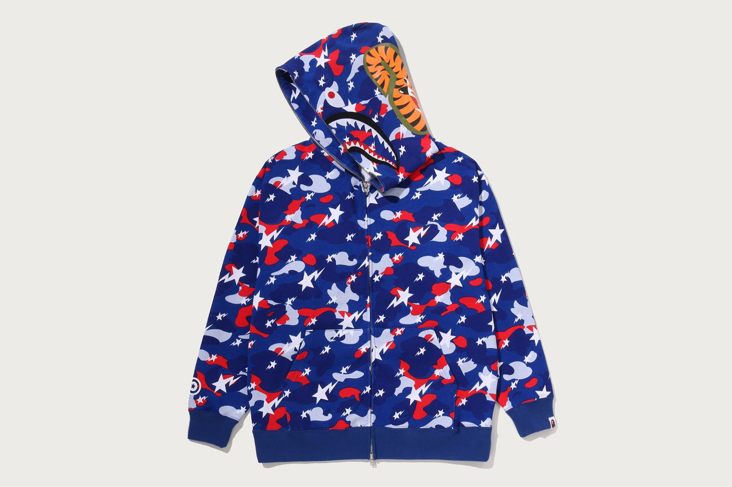 BAPE STA STRIKE CAMO SHARK 寬鬆版全拉鍊連帽外套