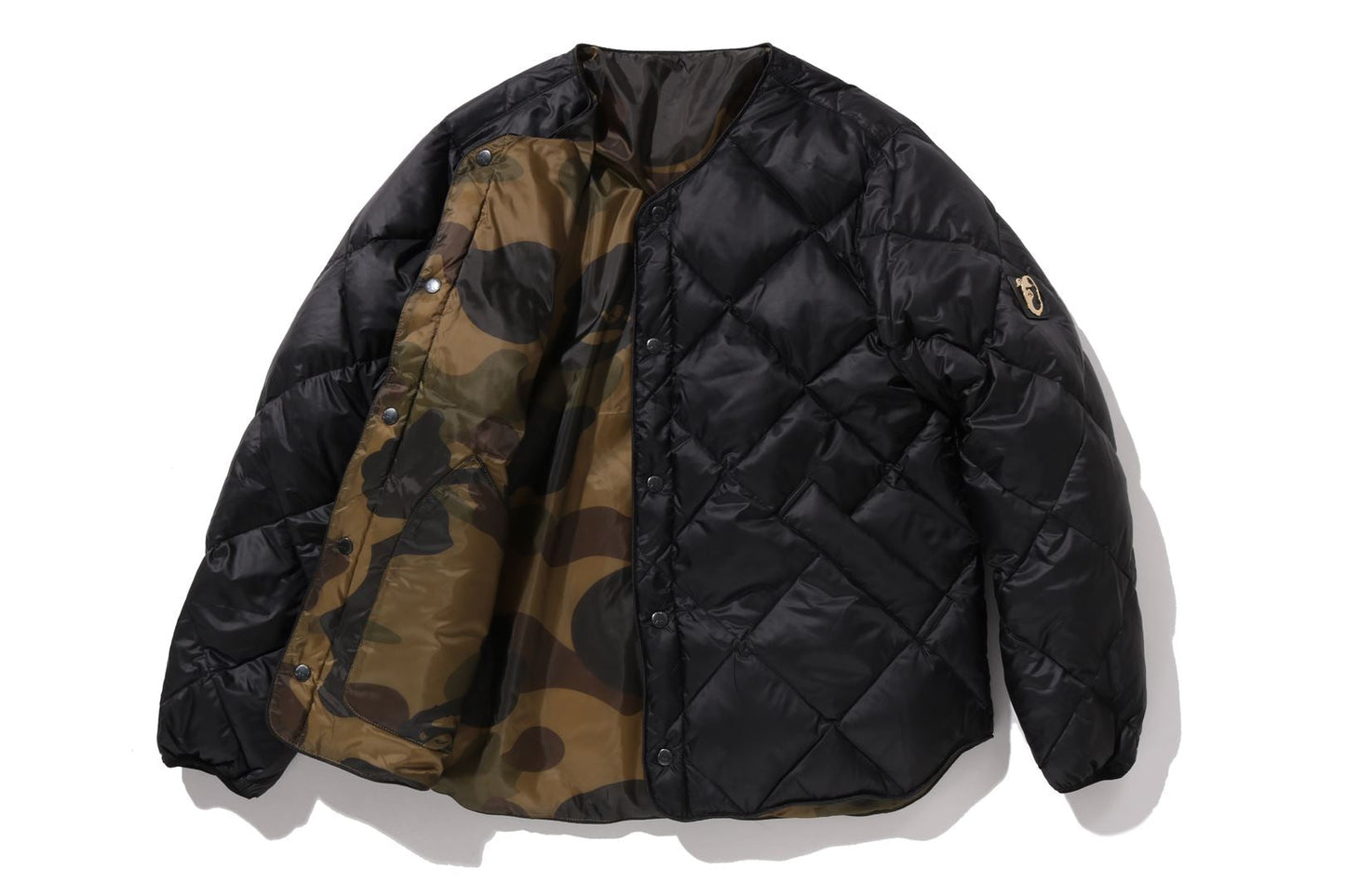 BAPE 輕量羽絨外套