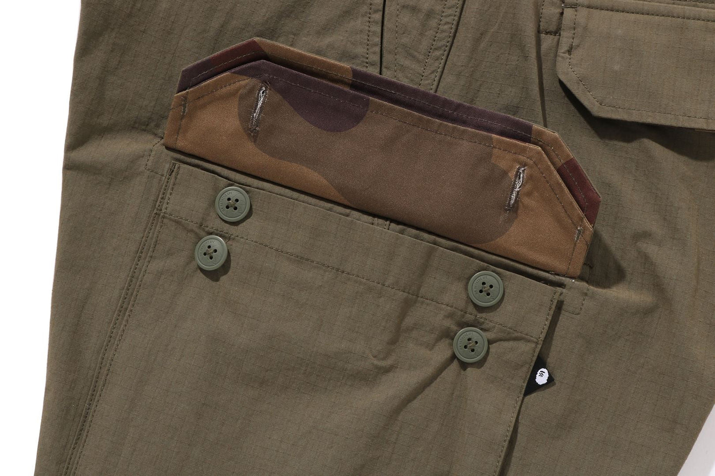 BAPE CARGO SHORTS