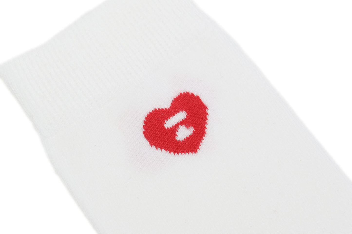 BAPE 心形刺繡徽章襪子