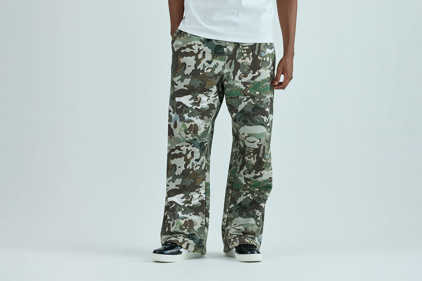 BAPE HYBRID CAMO APE FACE LOGO 寬鬆版運動長褲