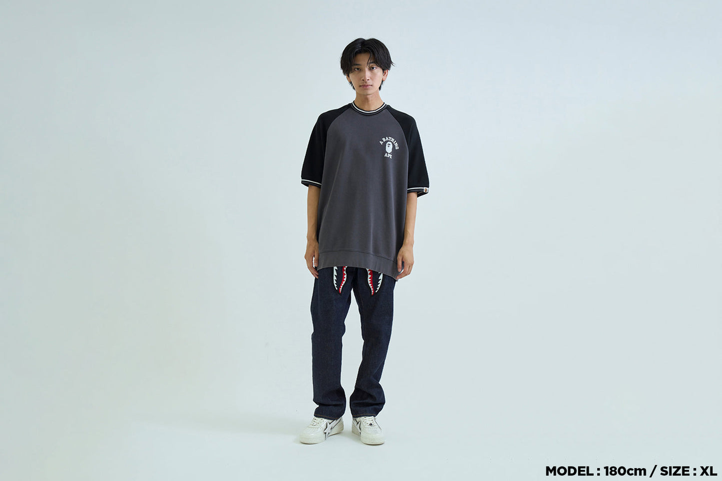 BAPE 大學休閒版型運動T恤