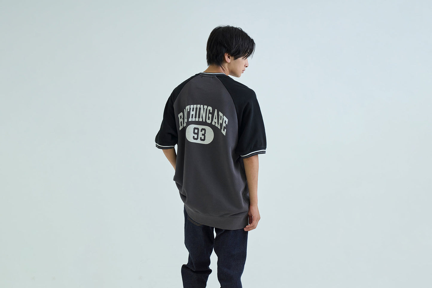 BAPE 大學休閒版型運動T恤