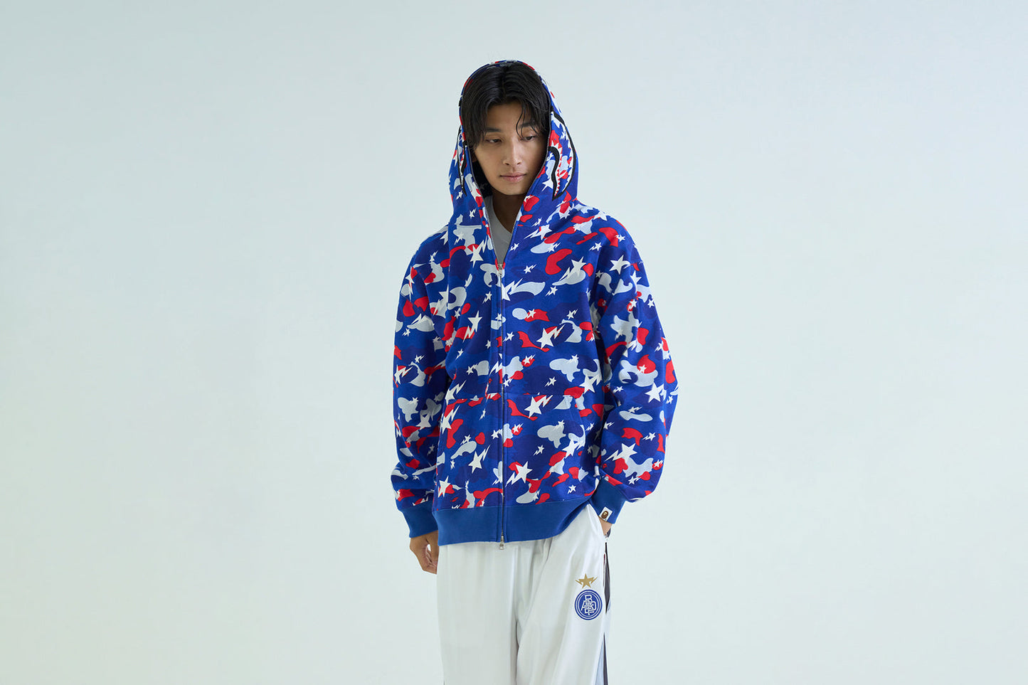BAPE STA STRIKE CAMO SHARK 寬鬆版全拉鍊連帽外套