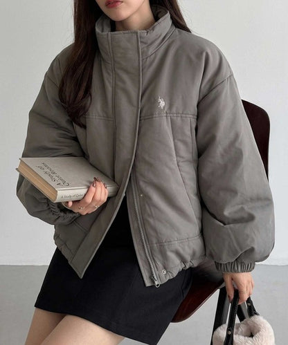 日本代購｜U.S. POLO ASSN. U.S. POLO ASSN.（ユーエスポロアッスン） ブルゾン アウター 「新色追加」GeeRA別注「U.S. POLO ASSN.」モンスター中綿ブルゾン レディース【アイボリー / L】｜ZOZOTOWN