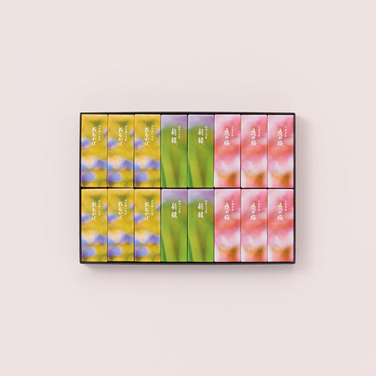 虎屋羊羹｜小型羊羹 16本入（春）