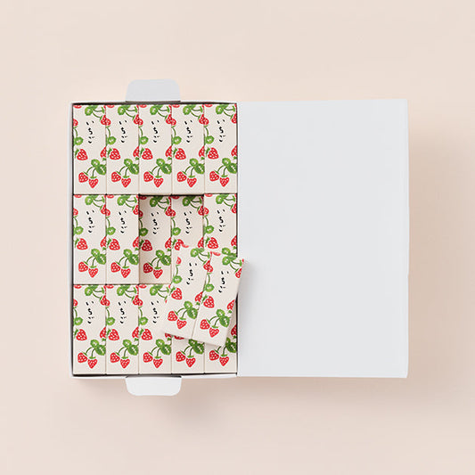 虎屋羊羹｜小型羊羹 30本入（草莓）