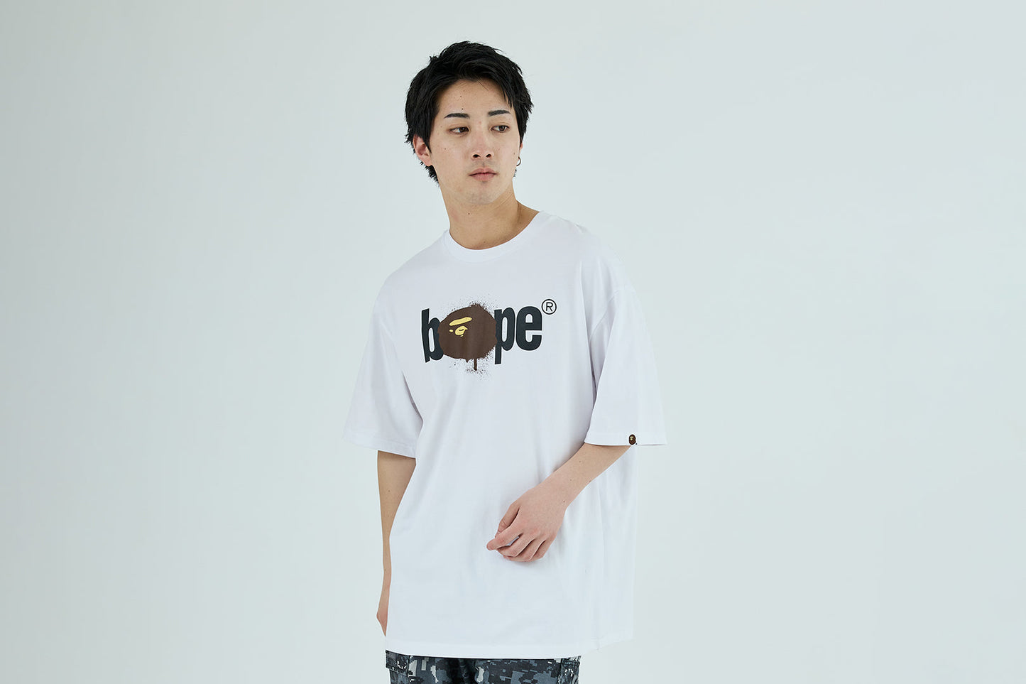 BAPE GRAFFITI BAPE LOGO 寬鬆版T恤
