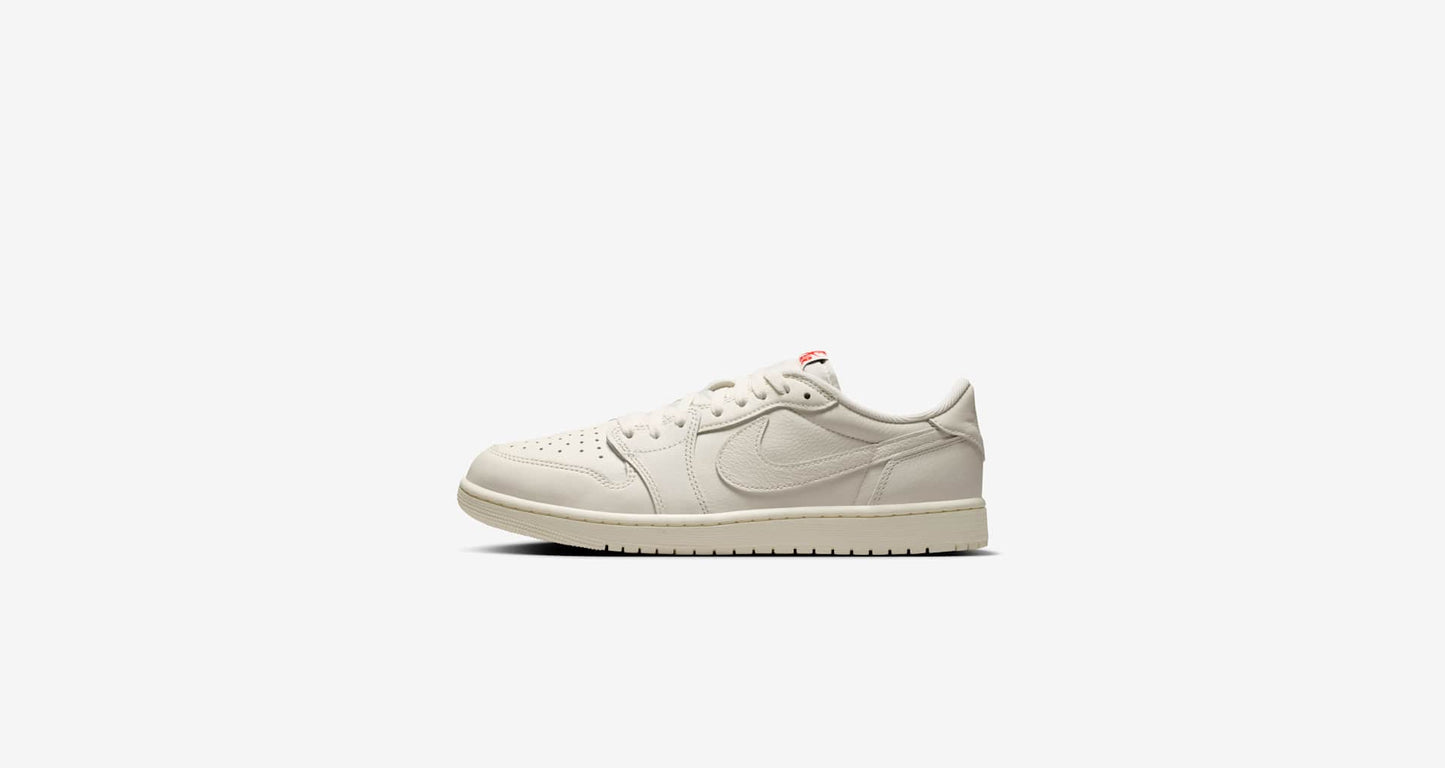 日本代購｜NIKE 運動鞋 - エア ジョーダン 1 レトロ LOW OG 'Sail and University Red'｜Nike