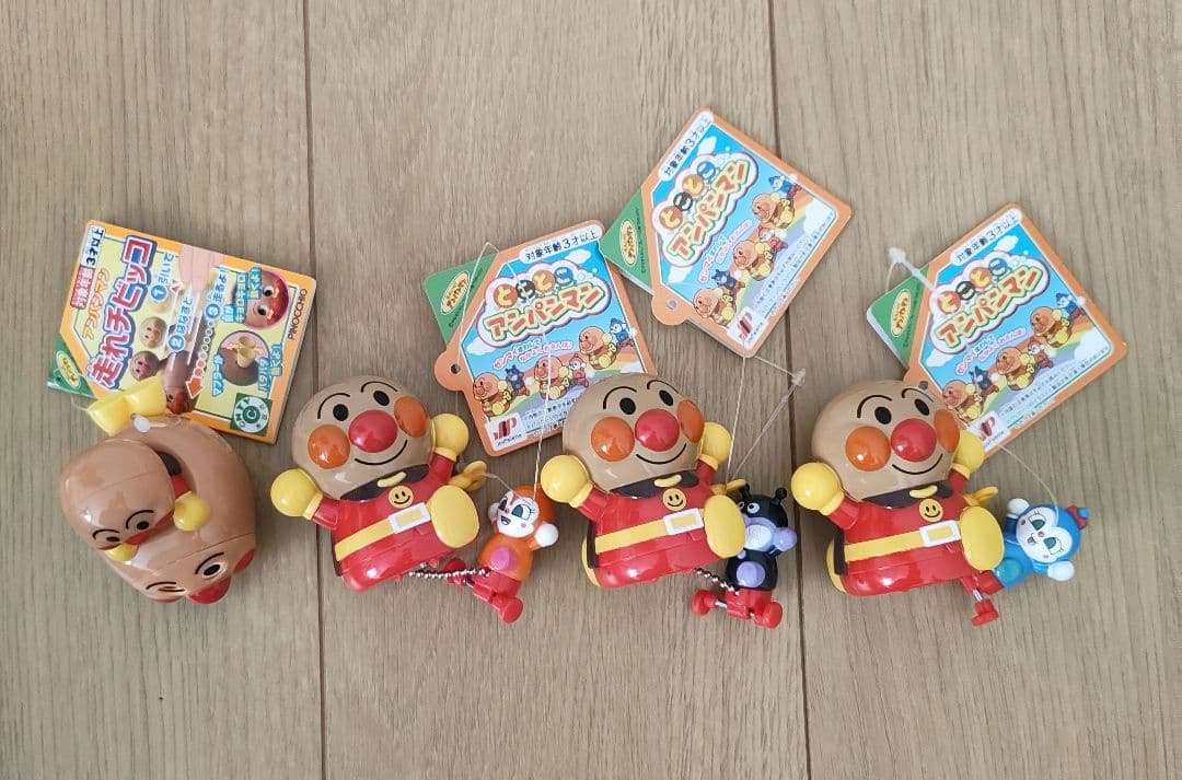 日本代購｜アンパンマン 走れチビッコ とことこアンパンマン3種｜Mercari