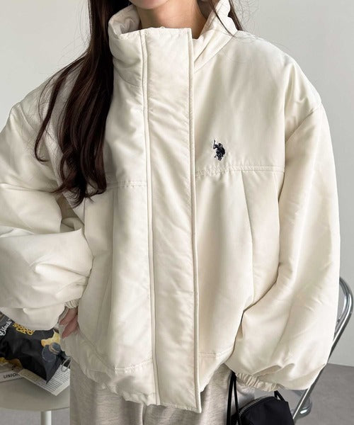 日本代購｜U.S. POLO ASSN. U.S. POLO ASSN.（ユーエスポロアッスン） ブルゾン アウター 「新色追加」GeeRA別注「U.S. POLO ASSN.」モンスター中綿ブルゾン レディース【アイボリー / L】｜ZOZOTOWN