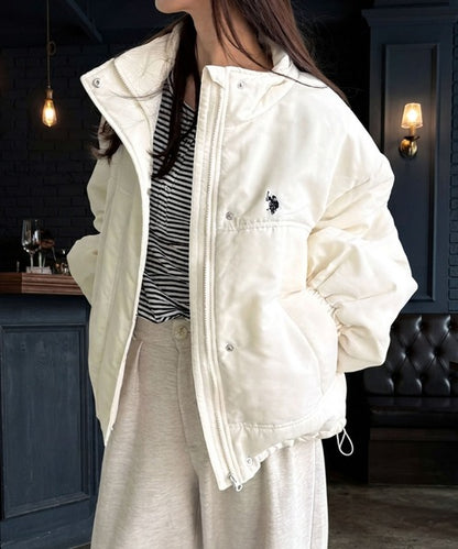 日本代購｜U.S. POLO ASSN. U.S. POLO ASSN.（ユーエスポロアッスン） ブルゾン アウター 「新色追加」GeeRA別注「U.S. POLO ASSN.」モンスター中綿ブルゾン レディース【アイボリー / L】｜ZOZOTOWN