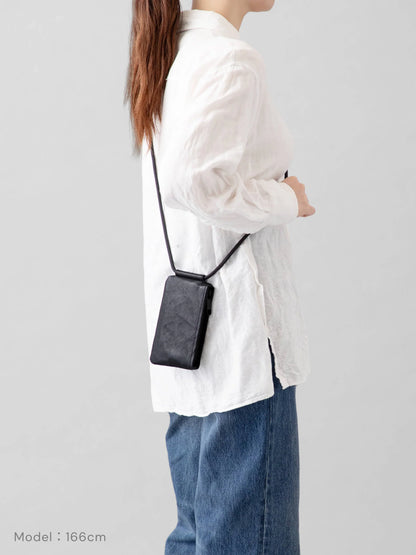 日本代購｜ATTITU 包包 - LEATHER PHONE CROSSBODY 014 黑色｜ATTITU