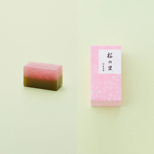 虎屋羊羹｜桜之里（中形）
