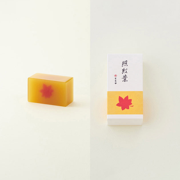 虎屋羊羹｜照紅葉（中形）
