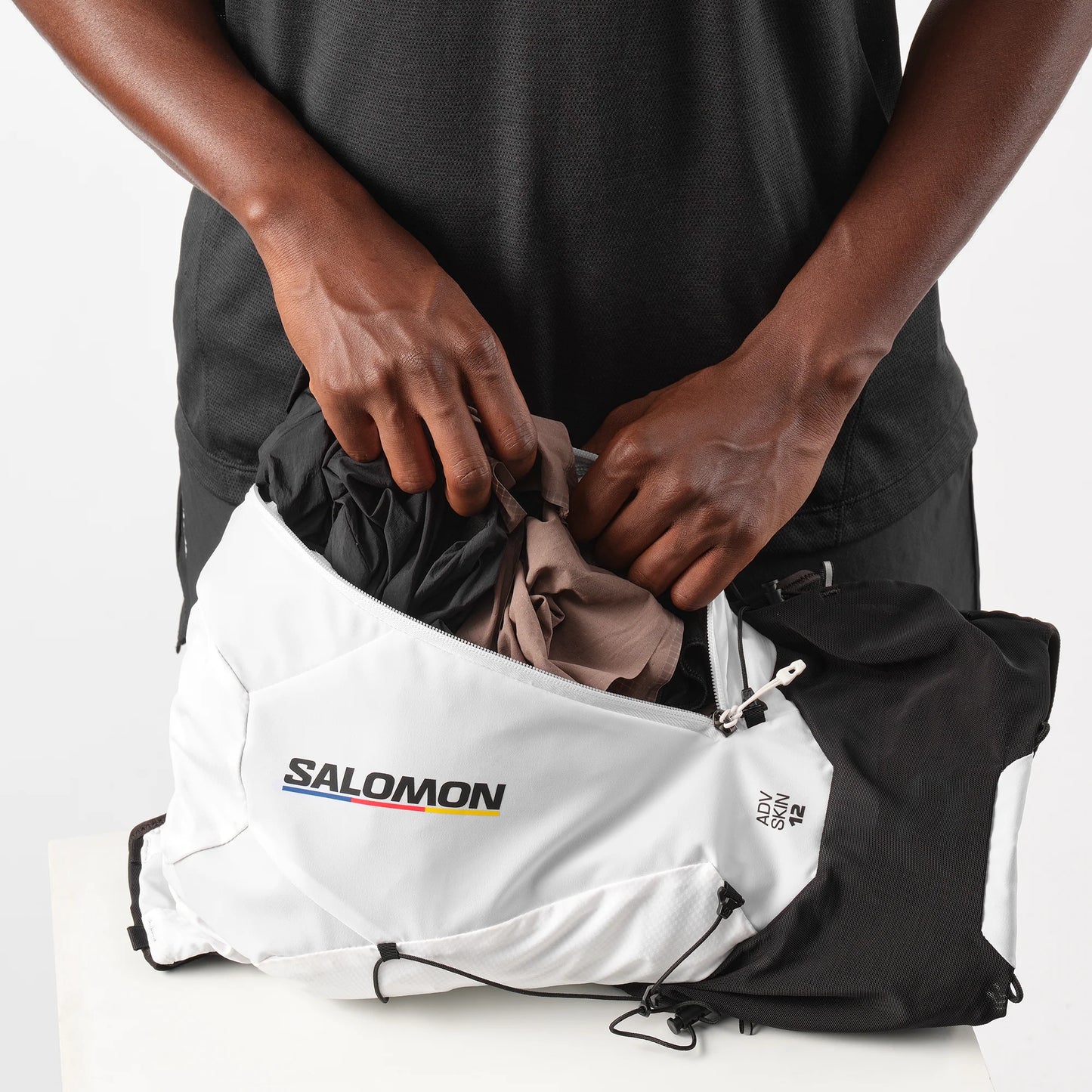 日本代購｜Salomon 跑鞋 - ADV SKIN 12 RACE FLAG 跑鞋【黑/白/S】｜サロモン公式オンラインストア