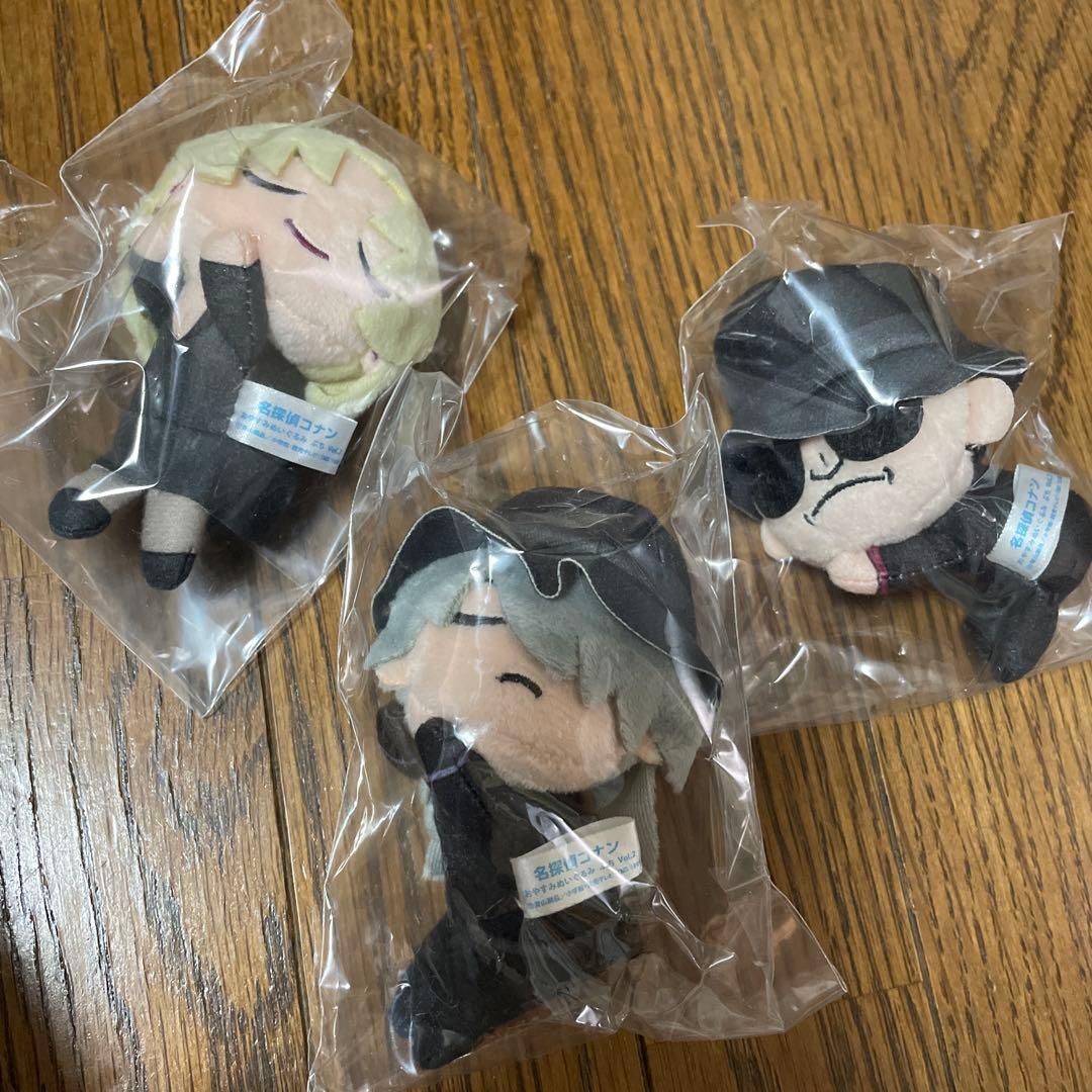 日本代購｜名偵探柯南 琴酒、貝爾摩德、伏特加 抱枕 - 琴酒 貝爾摩德 伏特加｜Mercari