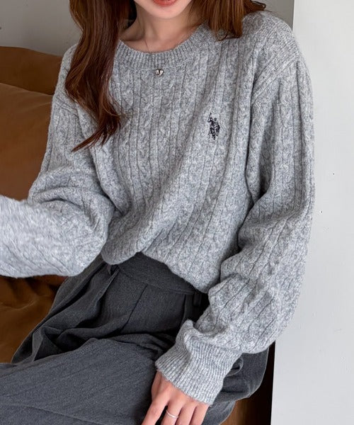 日本代購｜U.S. POLO ASSN. U.S. POLO ASSN.（ユーエスポロアッスン） ニット セーター ケーブル 「26AW新色追加」RANAN/solleim別注「U.S.POLO ASSN.」 ワンポイントケーブルニット レディース【ホワイト×ブラック / M】｜ZOZOTOWN