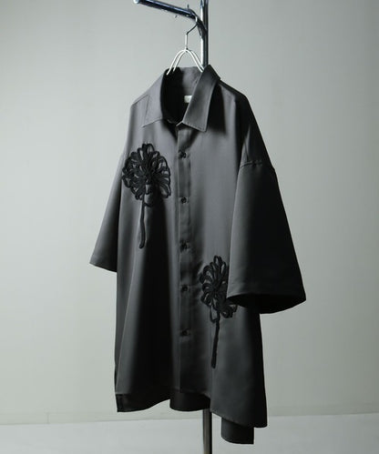 日本代購｜Nilway 襯衫 - 半袖大花刺繡襯衫｜ZOZOTOWN