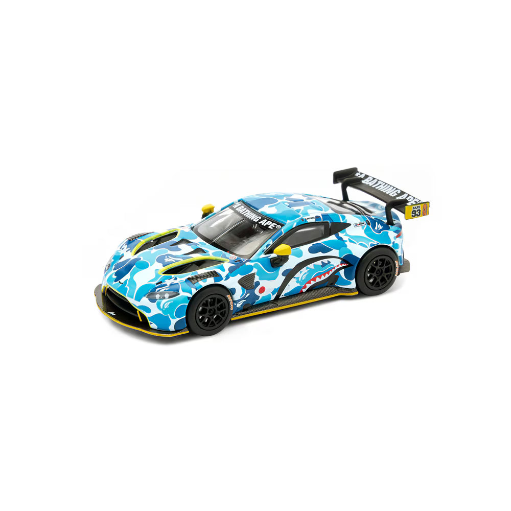日本代購｜BAPE 模型車 - ® X ASTON MARTIN GT3 1/64 模型車 - 藍色｜1:64スケール