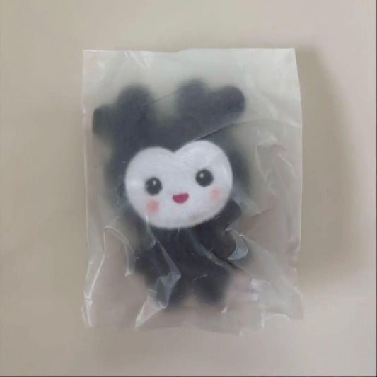 日本代購｜TWICE 周邊商品 - 黒ラブリー 特典 新品未開封｜Mercari