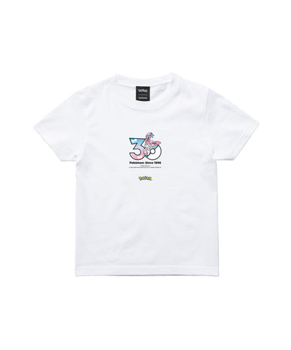 日本代購｜ZOZOSPOT 尼菲亞 T恤 - Pokemon 30周年 尼菲亞 半袖T恤｜ZOZOTOWN