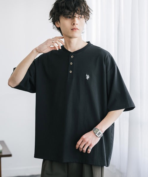 日本代購｜U.S. POLO ASSN. T恤 - 別注合作刺繡ヘンリーネック半袖T恤｜ZOZOTOWN