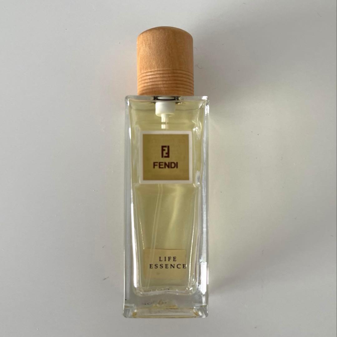 日本代購｜FENDI 香水 - フェンディ 香水 30ml｜Mercari