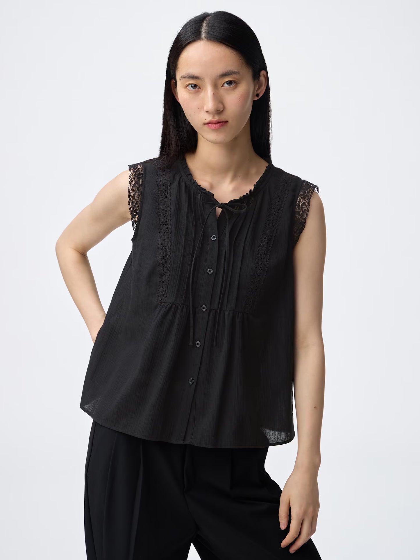 日本代購｜GU 上衣 - 蕾絲無袖上衣 OFF WHITE｜GU