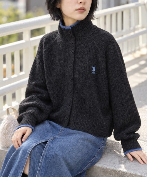 日本代購｜U.S. POLO ASSN. U.S. POLO ASSN.（ユーエスポロアッスン） カーディガン 別注 ロゴ刺繍 配色ライン ハイネックニットカーディガン レディース【ライトグレー / L】｜ZOZOTOWN