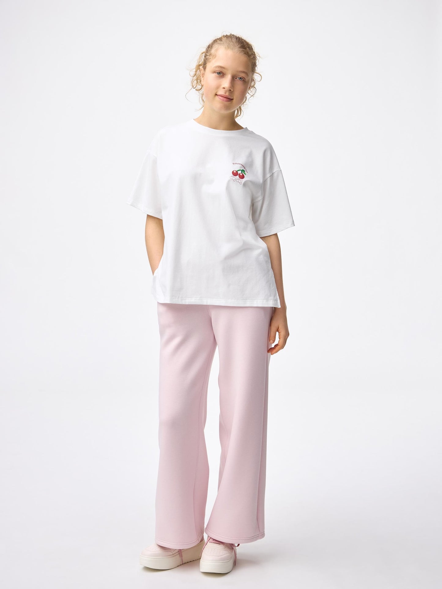 日本代購｜GU 卡比獸 T恤 - 圖案T恤【OFF WHITE / S】｜GU