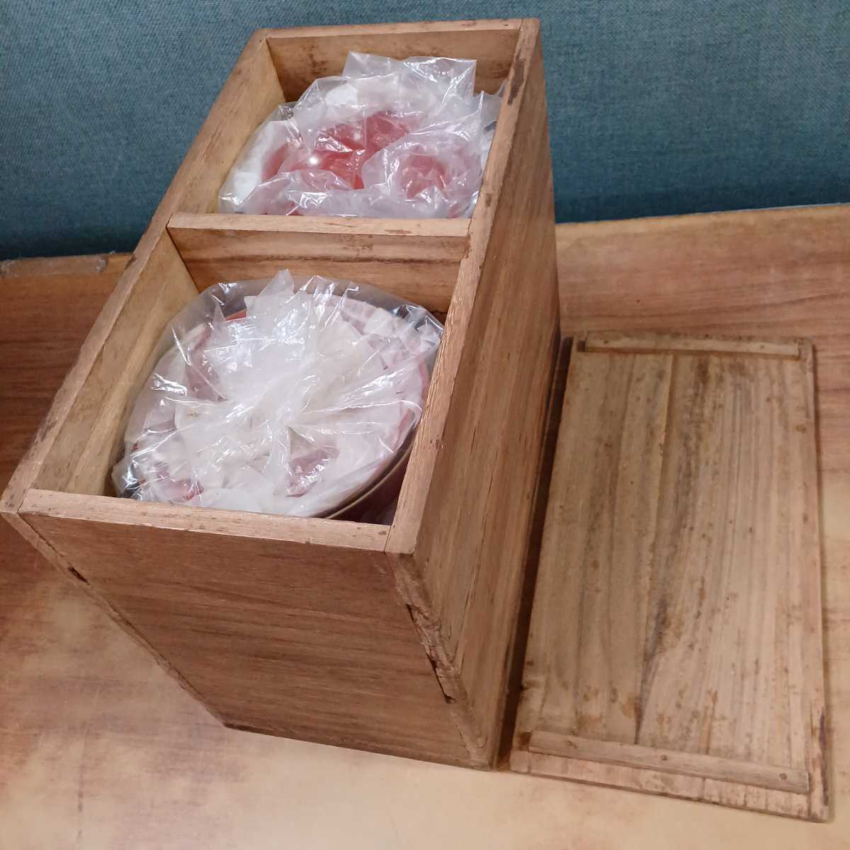 アンティーク 吸物椀 10客入 折橋 漆器 朱漆塗り 金彩 蒔絵 剣 松 木箱入り 共箱 工芸品 和食器 お椀 レトロ 長期保管品 蔵出し(椀)｜売買されたオークション情報、yahooの商品情報をアーカイ