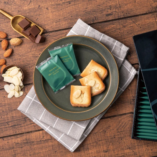 YOKUMOKU 24枚裝 杏仁巧克力酥餅 - 折疊的美味，搭配杏仁